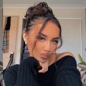 Meet your Posher, Cherrished